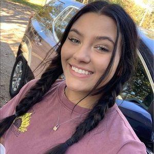 Meet your Posher, Faith